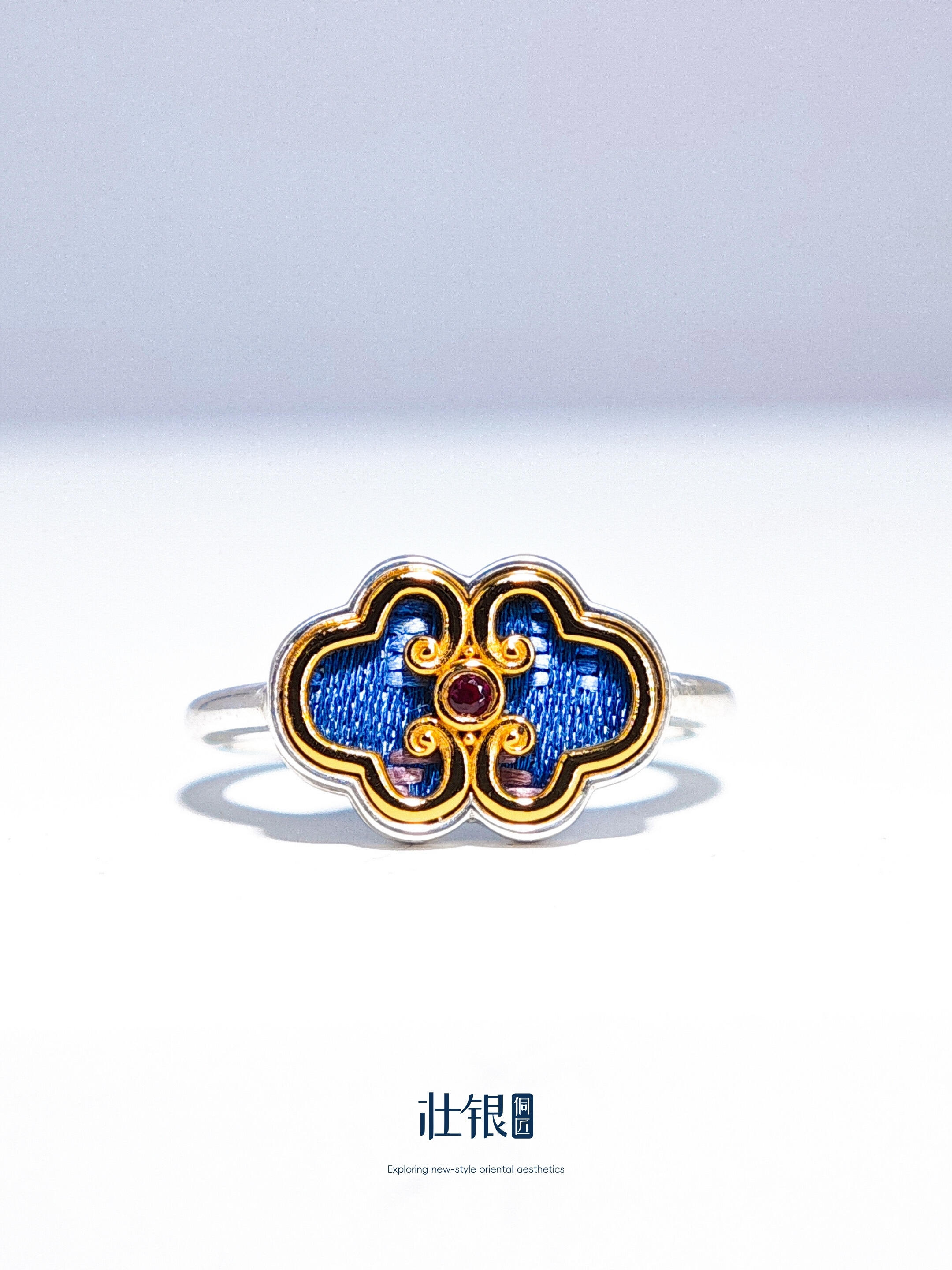 Ruyi Flower Ring（Crafted from Sterling Silver 925 with 22K Gold Inlay）